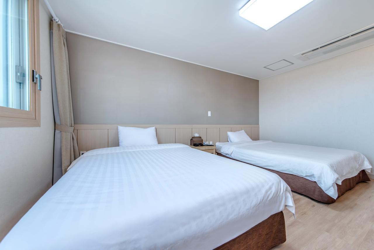 Jungmoon City Hotel Seogwipo Ngoại thất bức ảnh